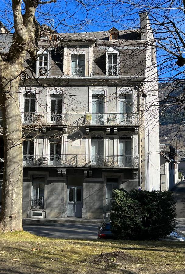 Fantastic Ground Floor Apartment Opposite Thermes Bagneres-de-Luchon Exterior photo